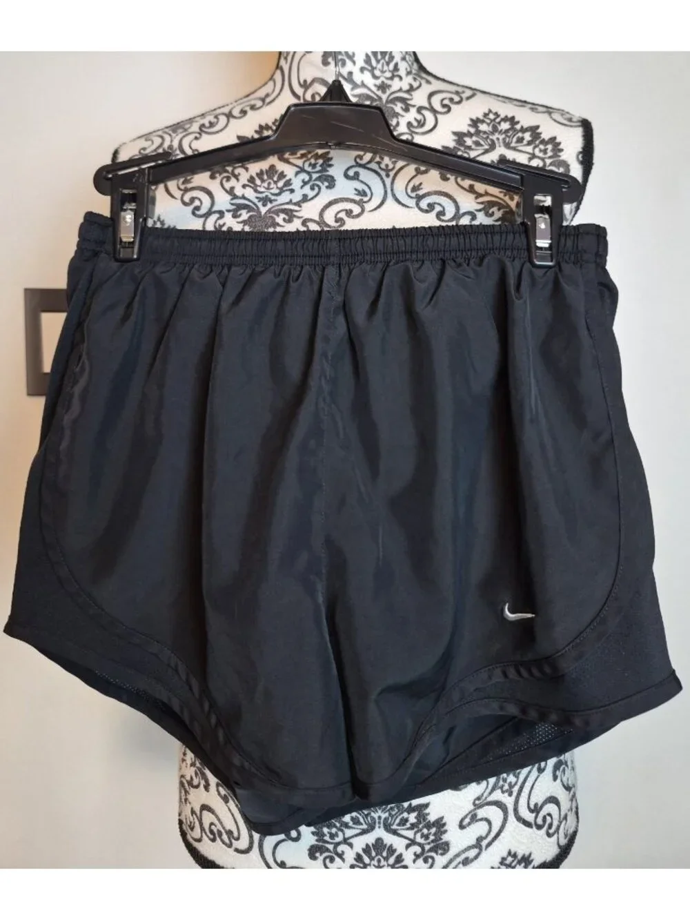 Nike Dri-FIT Womens Running Shorts Sz S Black Lined Drawstring Waist
